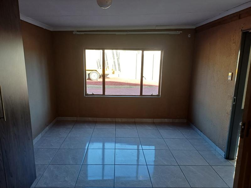 To Let 2 Bedroom Property for Rent in Roodepoort Gauteng