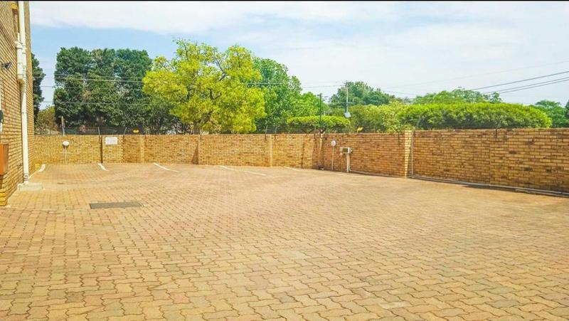 2 Bedroom Property for Sale in Florida Park Gauteng