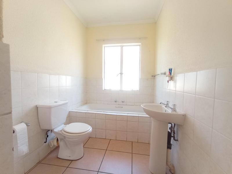 2 Bedroom Property for Sale in Willowbrook Gauteng