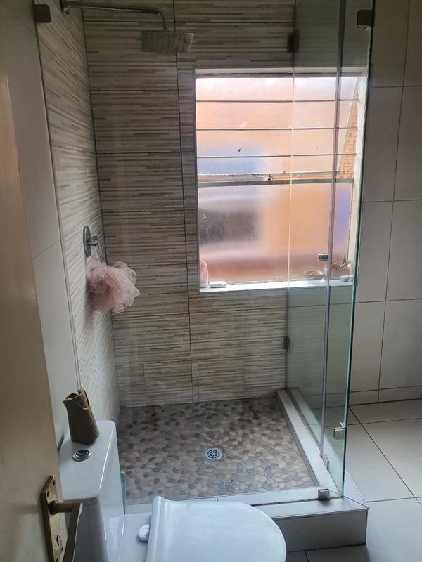 2 Bedroom Property for Sale in Honeypark Gauteng