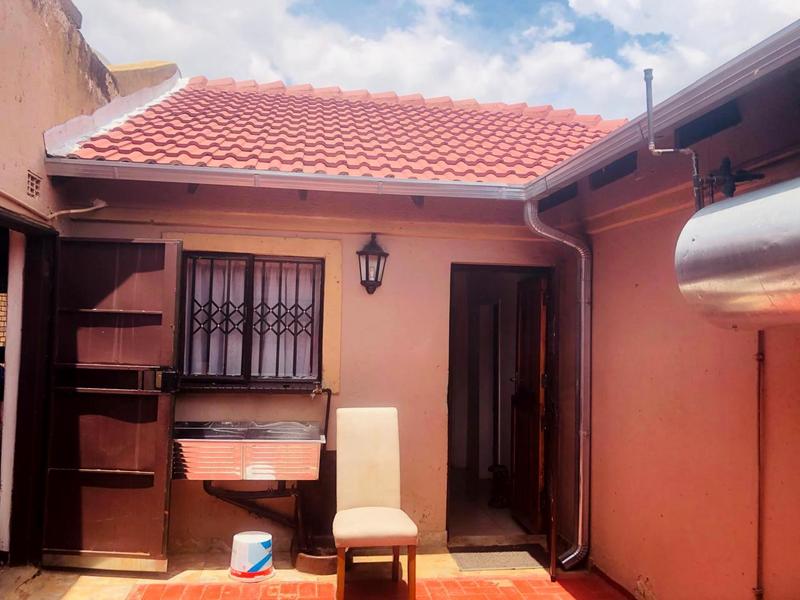 1 Bedroom Property for Sale in Zondi Gauteng
