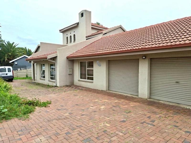 4 Bedroom Property for Sale in Brackendowns Gauteng