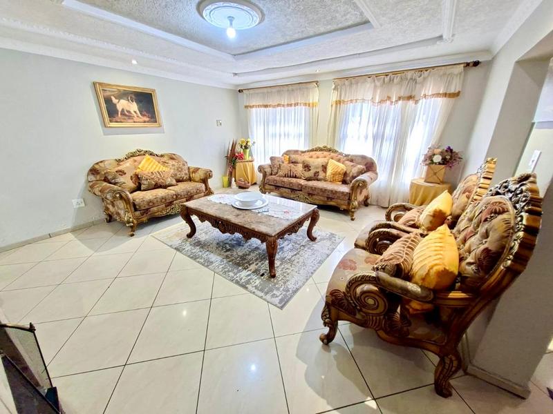 4 Bedroom Property for Sale in Brackendowns Gauteng