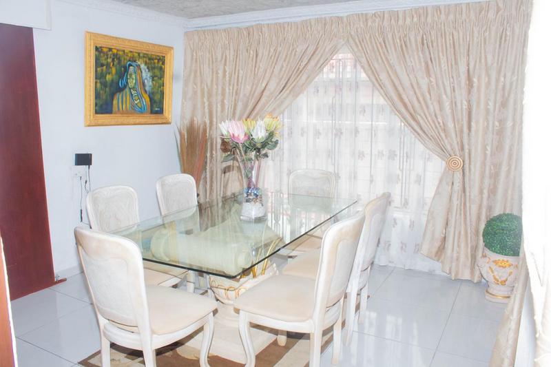 3 Bedroom Property for Sale in Dhlamini Gauteng