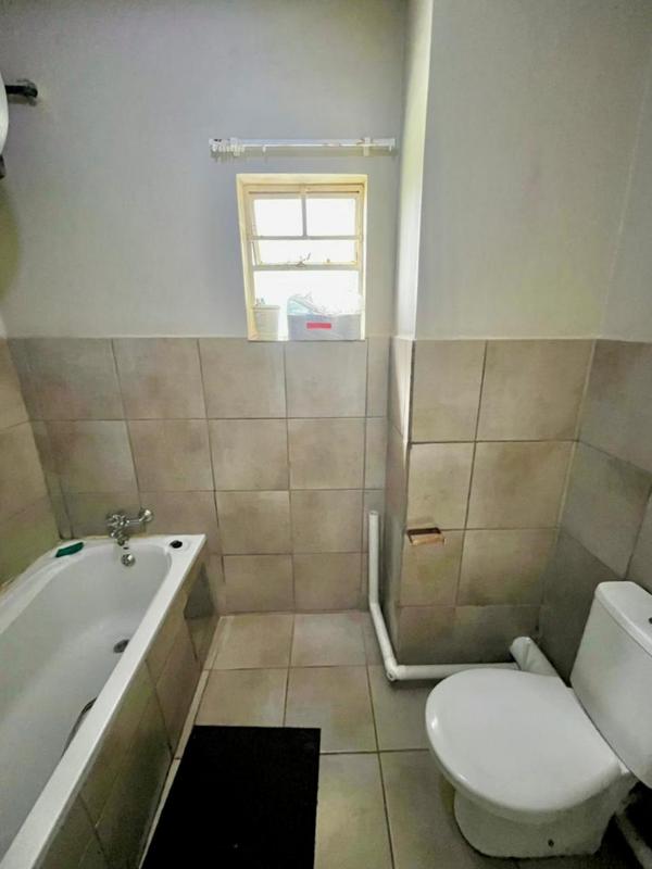 2 Bedroom Property for Sale in Fleurhof Gauteng