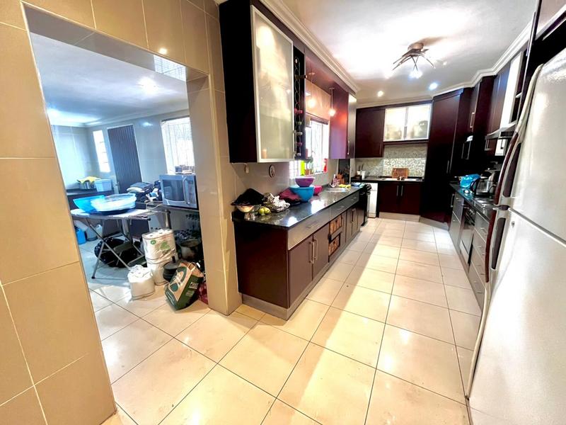 4 Bedroom Property for Sale in Florida Hills Gauteng