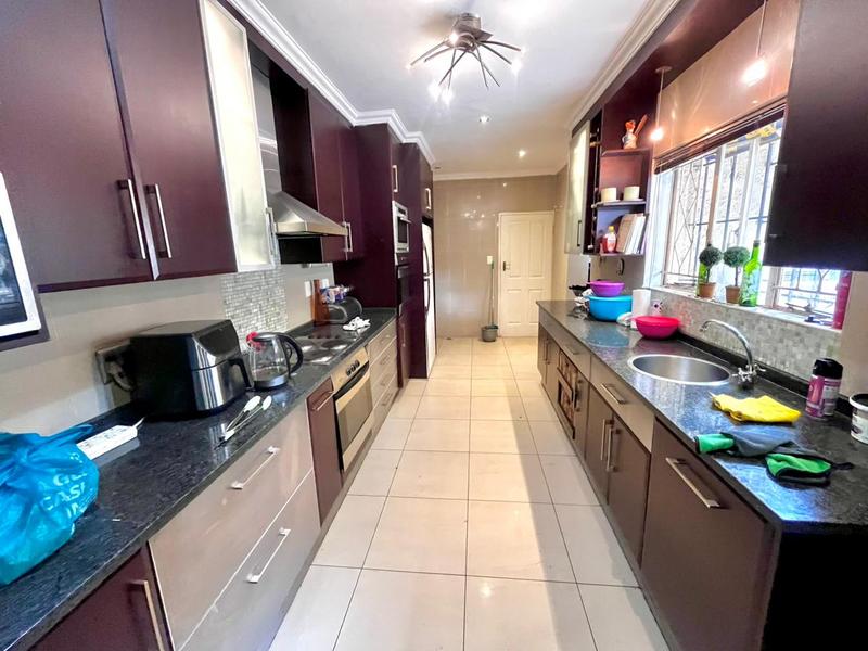 4 Bedroom Property for Sale in Florida Hills Gauteng