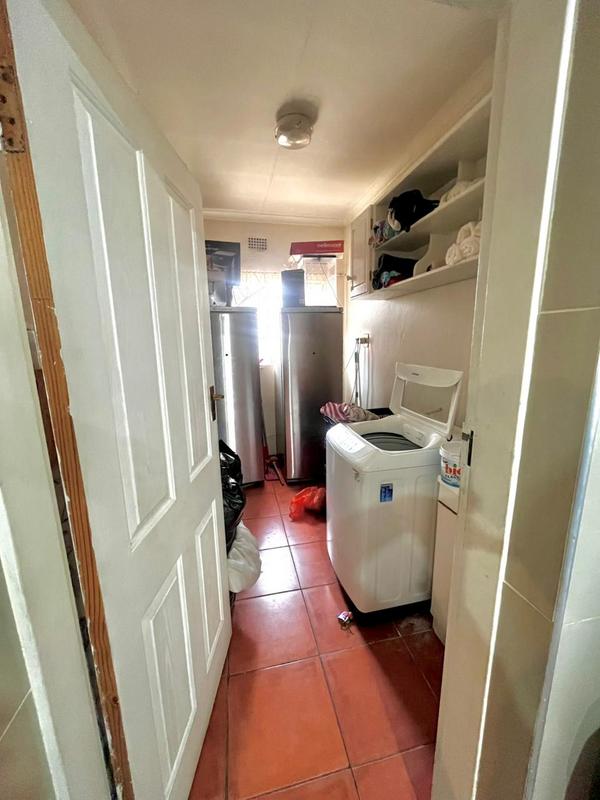 4 Bedroom Property for Sale in Florida Hills Gauteng