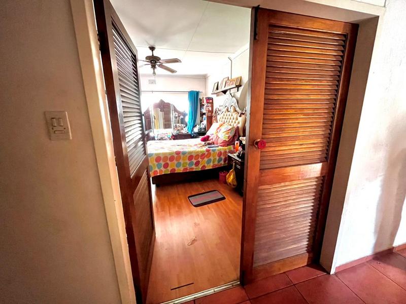 4 Bedroom Property for Sale in Florida Hills Gauteng