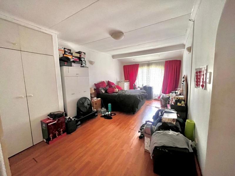 4 Bedroom Property for Sale in Florida Hills Gauteng