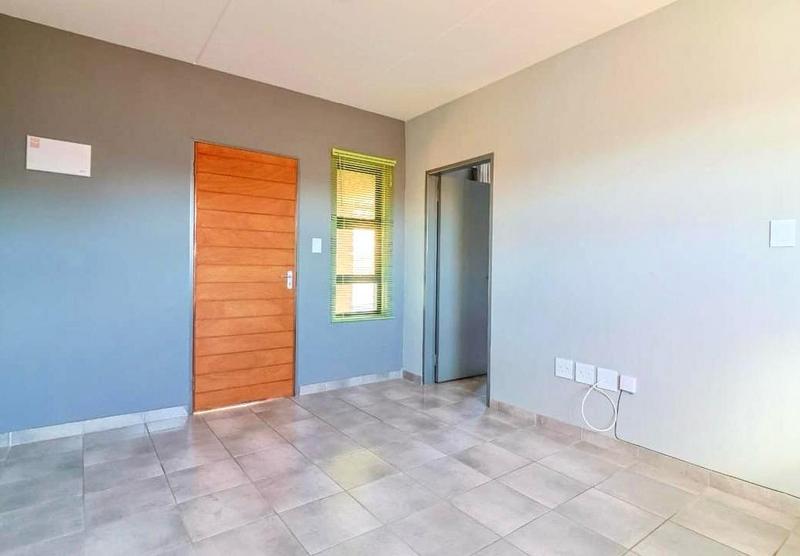1 Bedroom Property for Sale in Groblerpark Gauteng