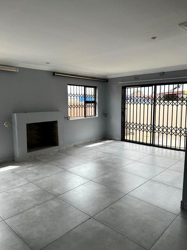 3 Bedroom Property for Sale in Orlando Gauteng