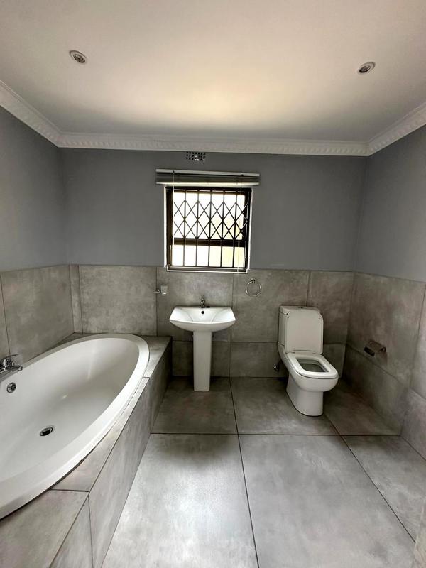 3 Bedroom Property for Sale in Orlando Gauteng