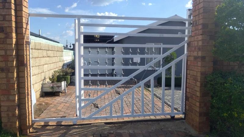 3 Bedroom Property for Sale in Pimville Gauteng