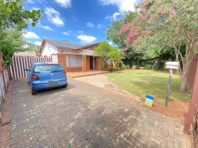 3 Bedroom Property for Sale in Westonaria Gauteng