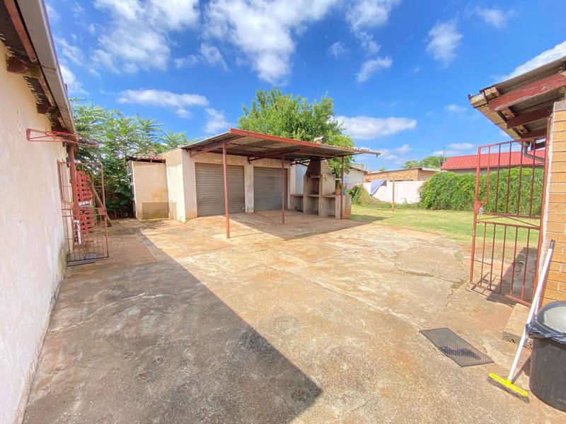 3 Bedroom Property for Sale in Westonaria Gauteng
