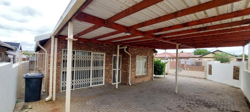 4 Bedroom Property for Sale in Danville Gauteng