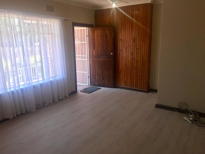 To Let 1 Bedroom Property for Rent in Edenvale Gauteng