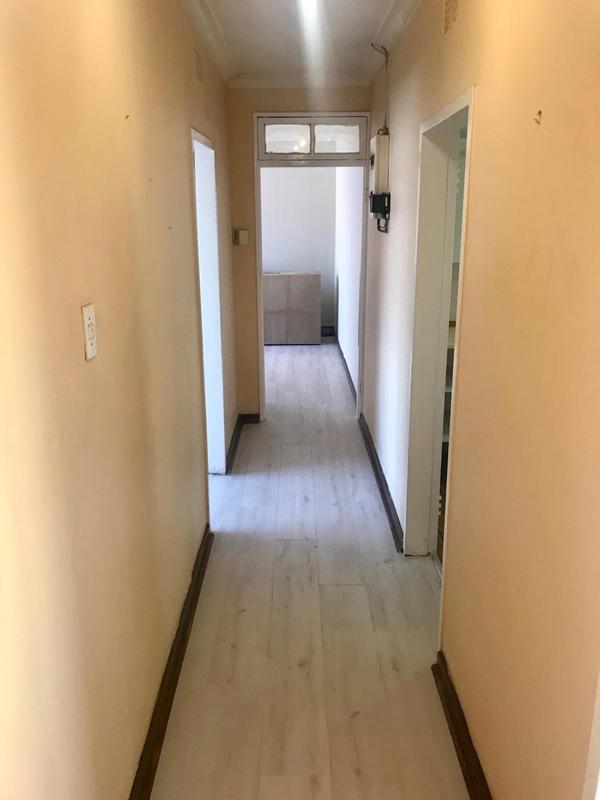 To Let 1 Bedroom Property for Rent in Edenvale Gauteng