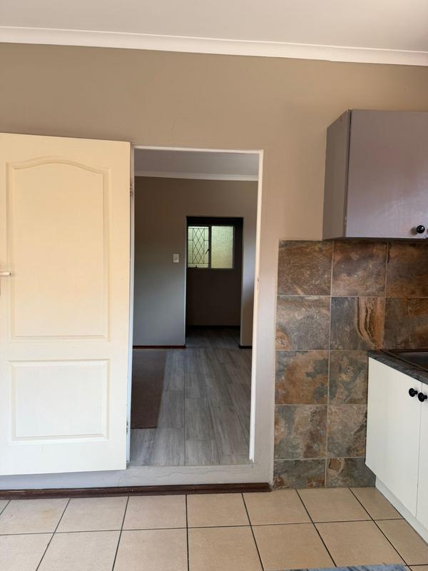To Let 1 Bedroom Property for Rent in Risidale Gauteng