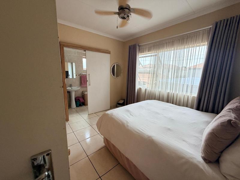 To Let 3 Bedroom Property for Rent in Erasmia Gauteng