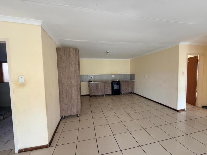 To Let 2 Bedroom Property for Rent in Laudium Gauteng