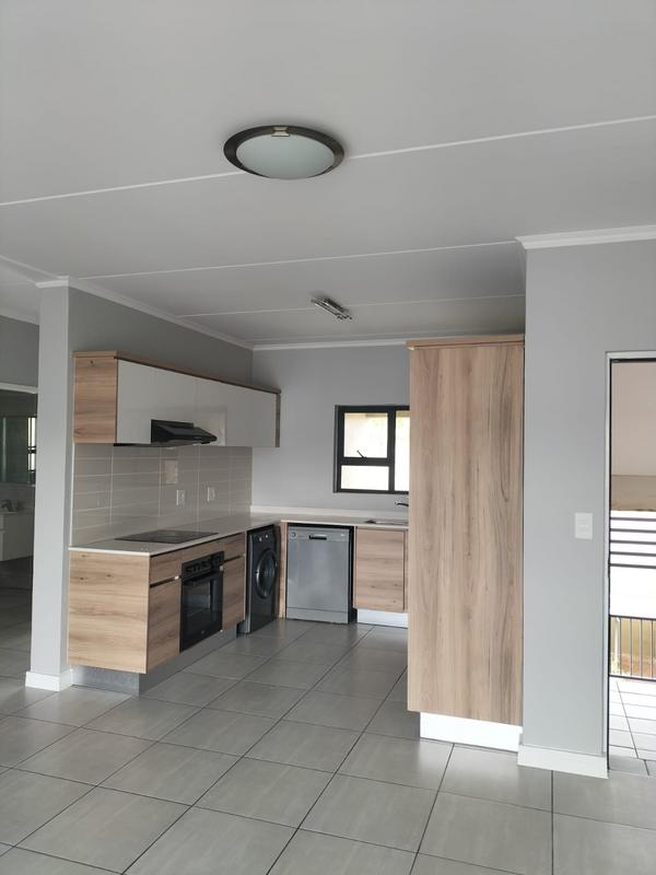 To Let 2 Bedroom Property for Rent in Waterfall Gauteng