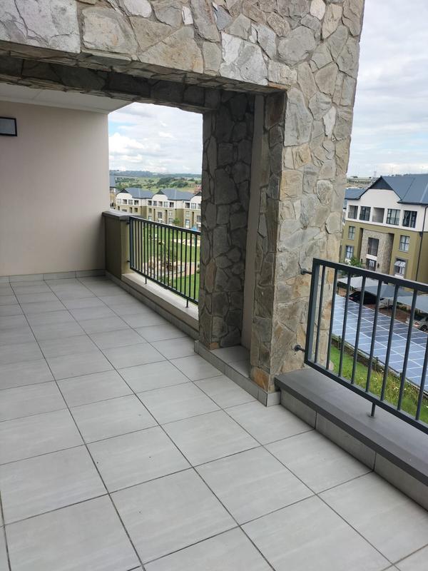 To Let 2 Bedroom Property for Rent in Waterfall Gauteng