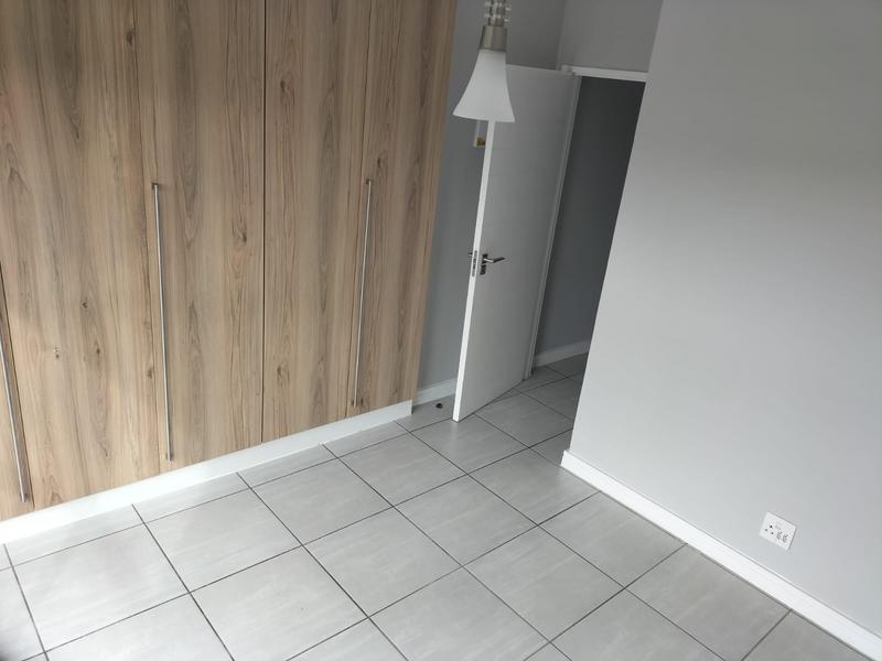 To Let 2 Bedroom Property for Rent in Waterfall Gauteng