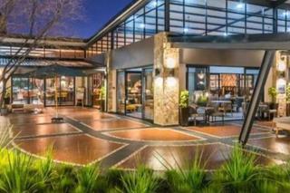 To Let 2 Bedroom Property for Rent in Waterfall Gauteng