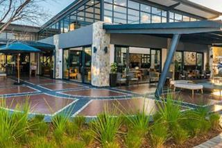 To Let 2 Bedroom Property for Rent in Waterfall Gauteng