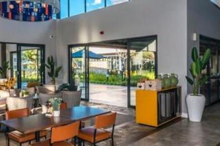 To Let 2 Bedroom Property for Rent in Waterfall Gauteng