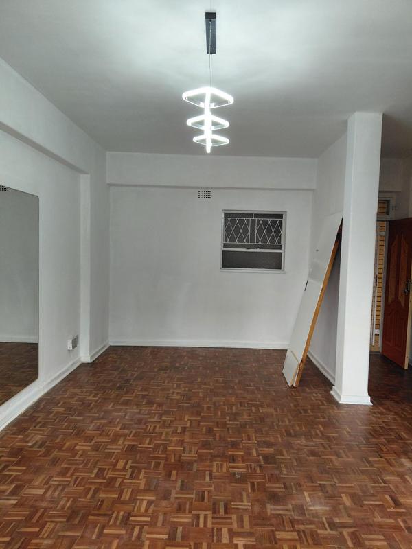 1 Bedroom Property for Sale in Emmarentia Gauteng