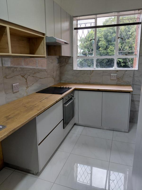 1 Bedroom Property for Sale in Emmarentia Gauteng