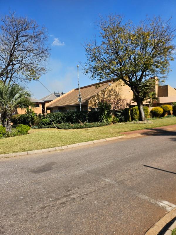 4 Bedroom Property for Sale in Erasmia Gauteng