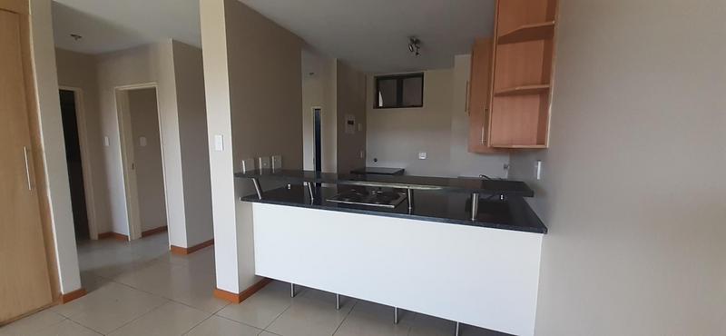 2 Bedroom Property for Sale in Rooihuiskraal North Gauteng