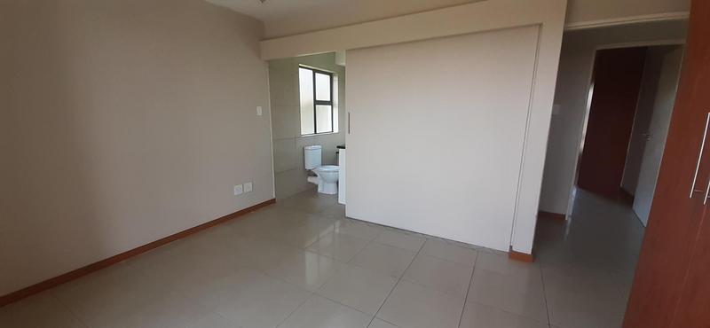 2 Bedroom Property for Sale in Rooihuiskraal North Gauteng