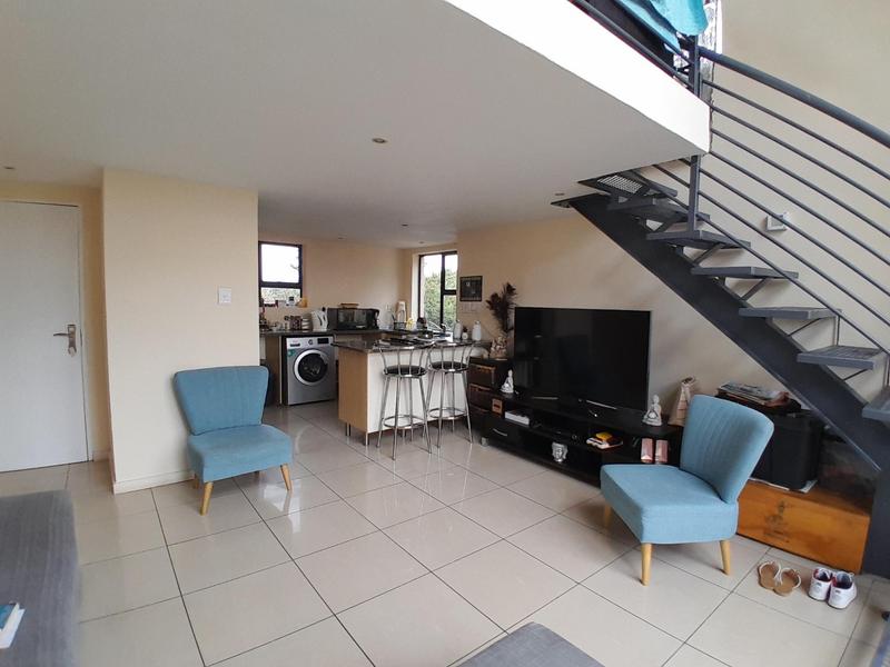 1 Bedroom Property for Sale in Rooihuiskraal North Gauteng