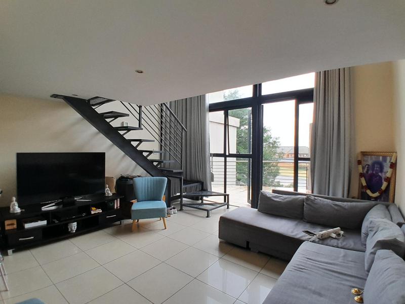 1 Bedroom Property for Sale in Rooihuiskraal North Gauteng