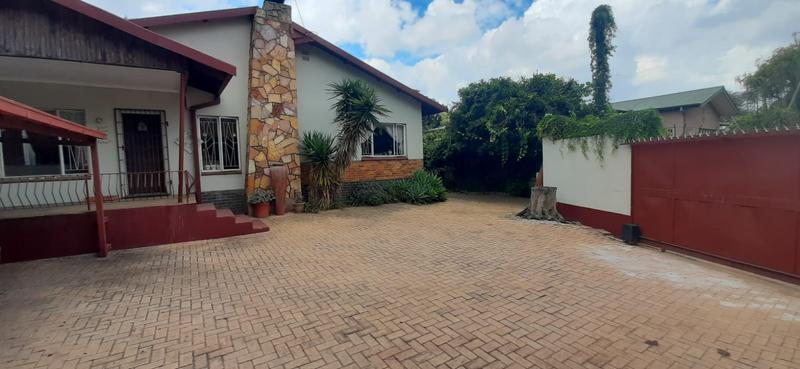 6 Bedroom Property for Sale in Capital Park Gauteng