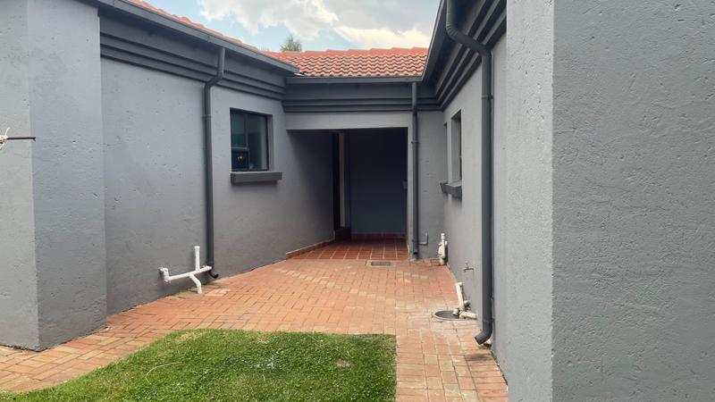 3 Bedroom Property for Sale in Eldo Manor Gauteng