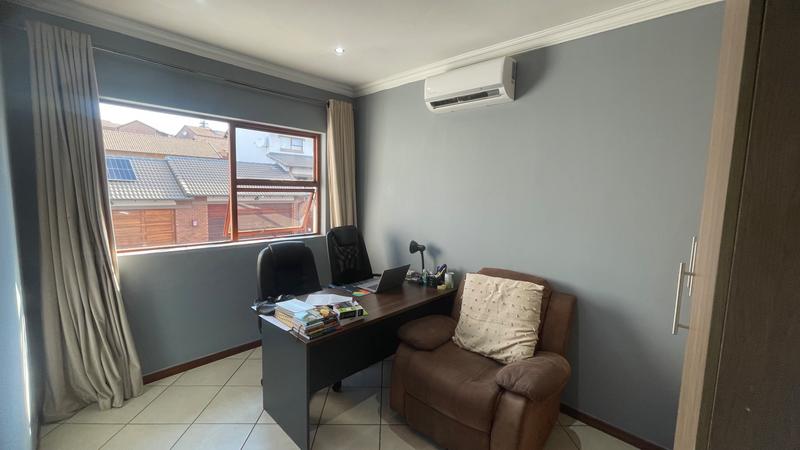 3 Bedroom Property for Sale in Eldo Ridge Estate Gauteng