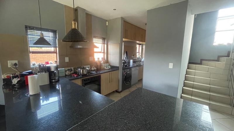 3 Bedroom Property for Sale in Eldo Ridge Estate Gauteng