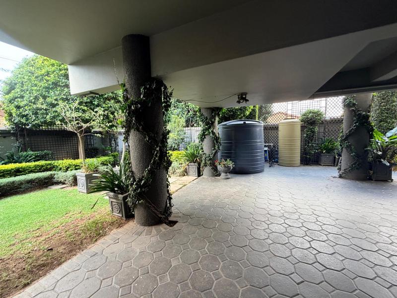 7 Bedroom Property for Sale in Claudius Gauteng