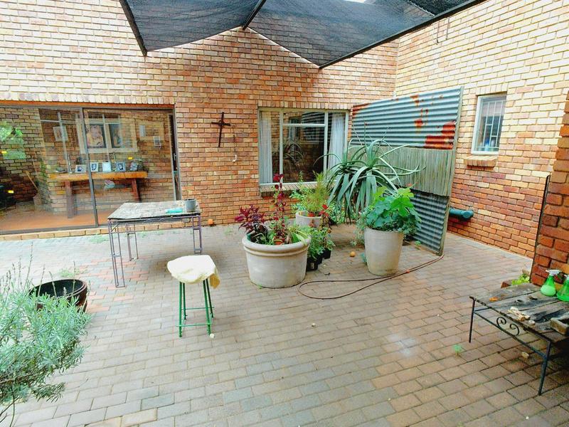 4 Bedroom Property for Sale in Amandasig Gauteng