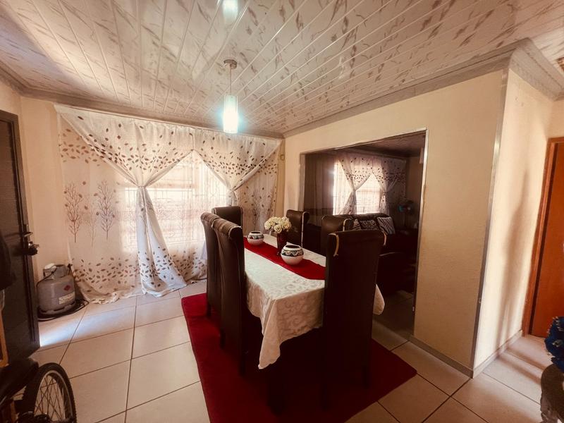 3 Bedroom Property for Sale in Karenpark Gauteng