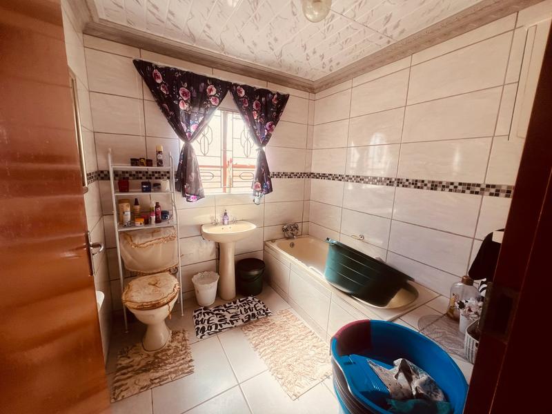 3 Bedroom Property for Sale in Karenpark Gauteng