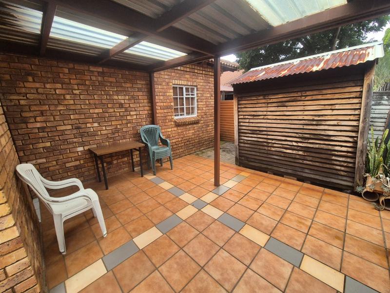 2 Bedroom Property for Sale in Theresa Park Gauteng