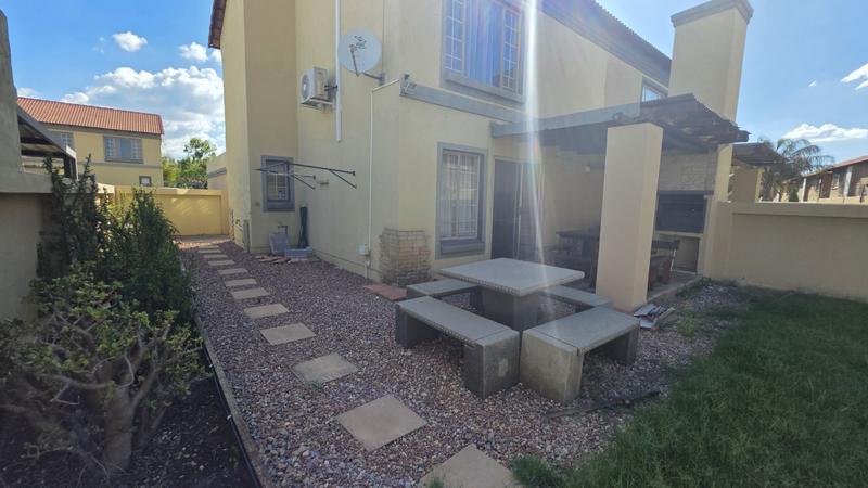 2 Bedroom Property for Sale in Annlin Gauteng