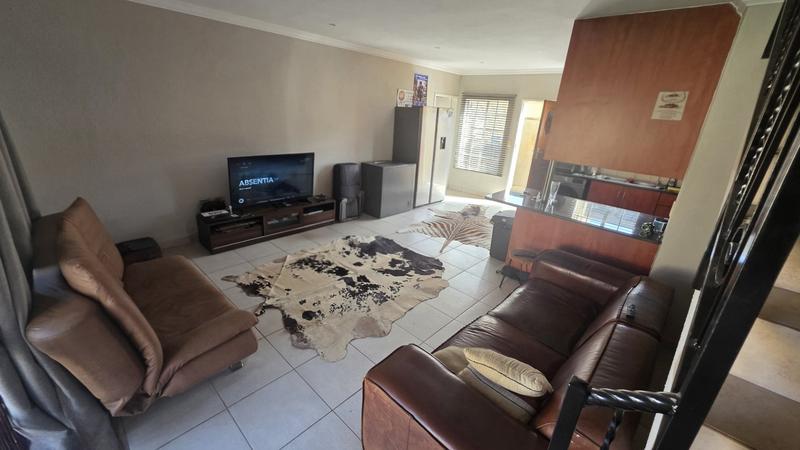 2 Bedroom Property for Sale in Annlin Gauteng